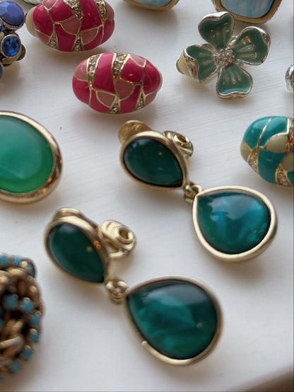 "Emerald Waters" Vintage Clip-On Dangle Earrings